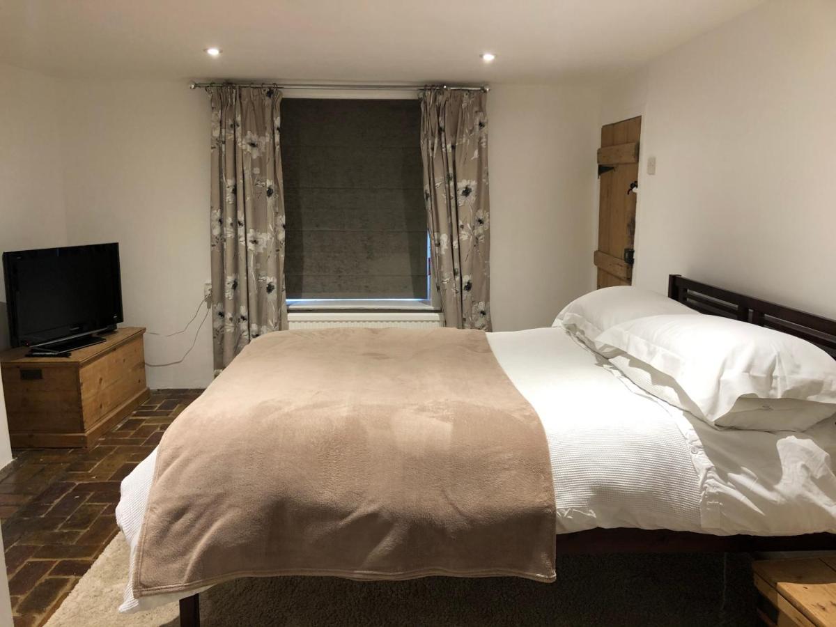 Bell Cottage ميلدنهال المظهر الخارجي الصورة
